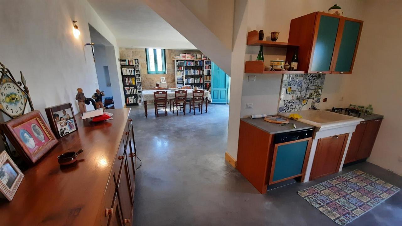 Landolina Guest House Доналуката Екстериор снимка