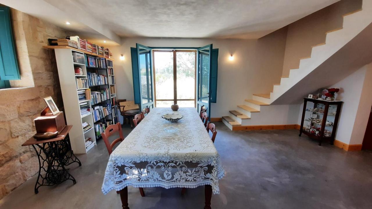 Landolina Guest House Доналуката Екстериор снимка